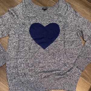 Torrid Long Sleeve Heart Print Stretch Knit Sweater Fit Women's Size 1 Gray Blue